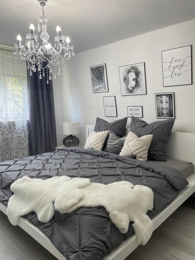 Apartment Luxus Am Fremersberg - Zentral - Mit Sauna & Badewanne